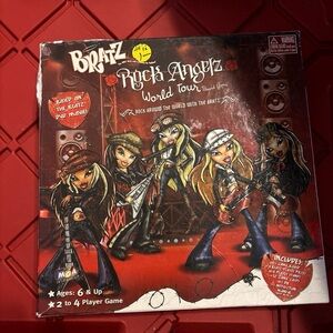 Bratz Rock Angelz World Tour Board Game